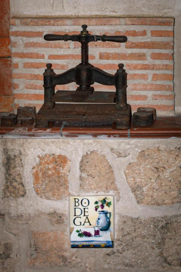 Casa Rural La Bodega, Ofrece Cata De Vino Gratis Horche Exterior foto