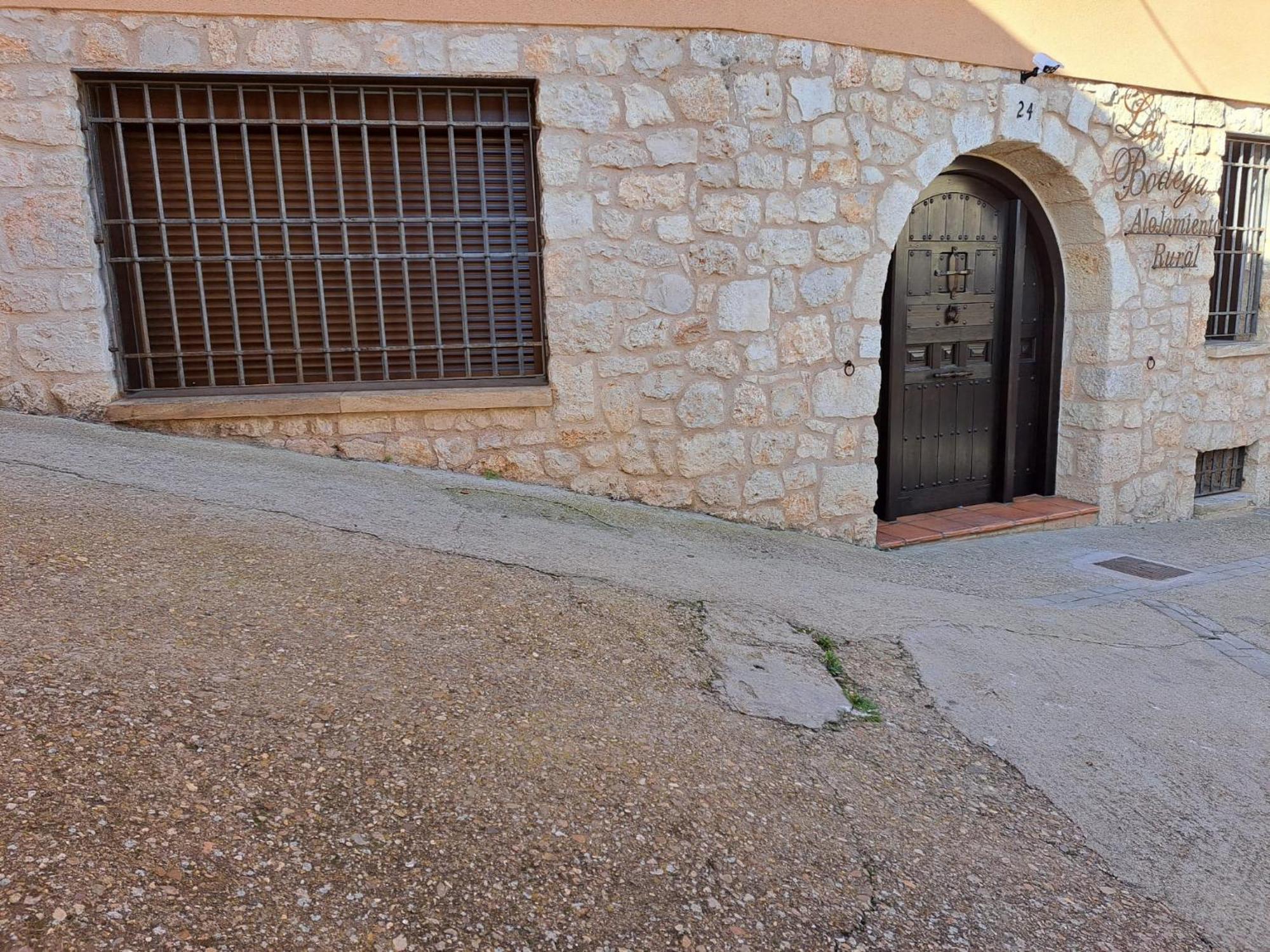 Casa Rural La Bodega, Ofrece Cata De Vino Gratis Horche Exterior foto